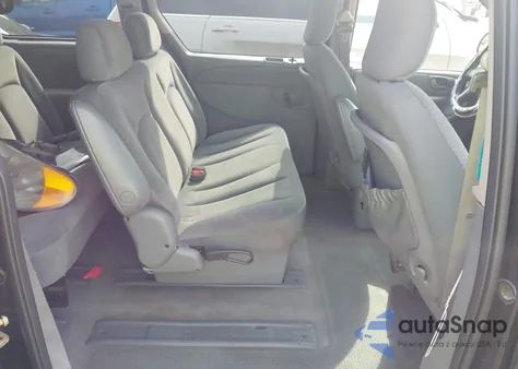 2005 Chrysler Town & Country from USA, damaged, VIN 1C4GP45R55B439277